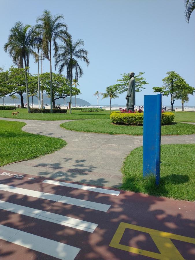 Apto em Santos, Condomínio Frente ao Mar, Garagem, Internet 250MB, Wifi e Netflix Grátis, Smart TV, 1 Dorm Santos  Esterno foto